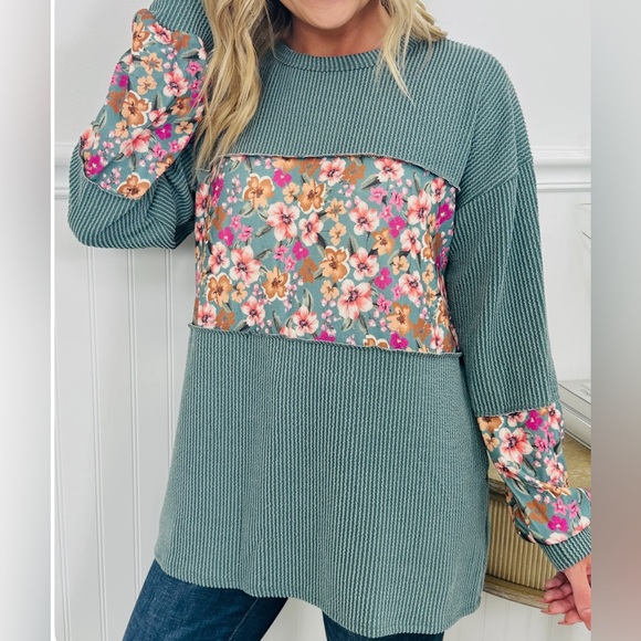 Tops - Floral Patchwork Knit Sweater - Green